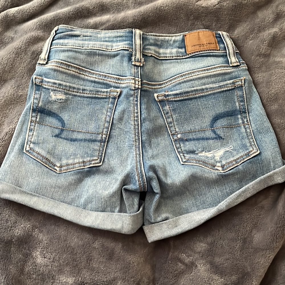 Shorts - Picture 2 of 3